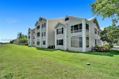 2871 N Oakland Forest Dr # 210, Oakland Park FL 33309