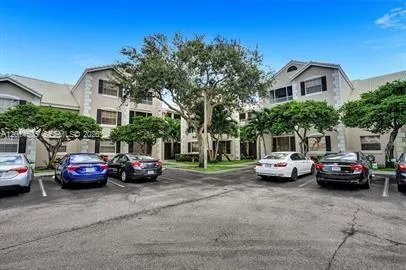 2871 N Oakland Forest Dr # 210, Oakland Park FL 33309