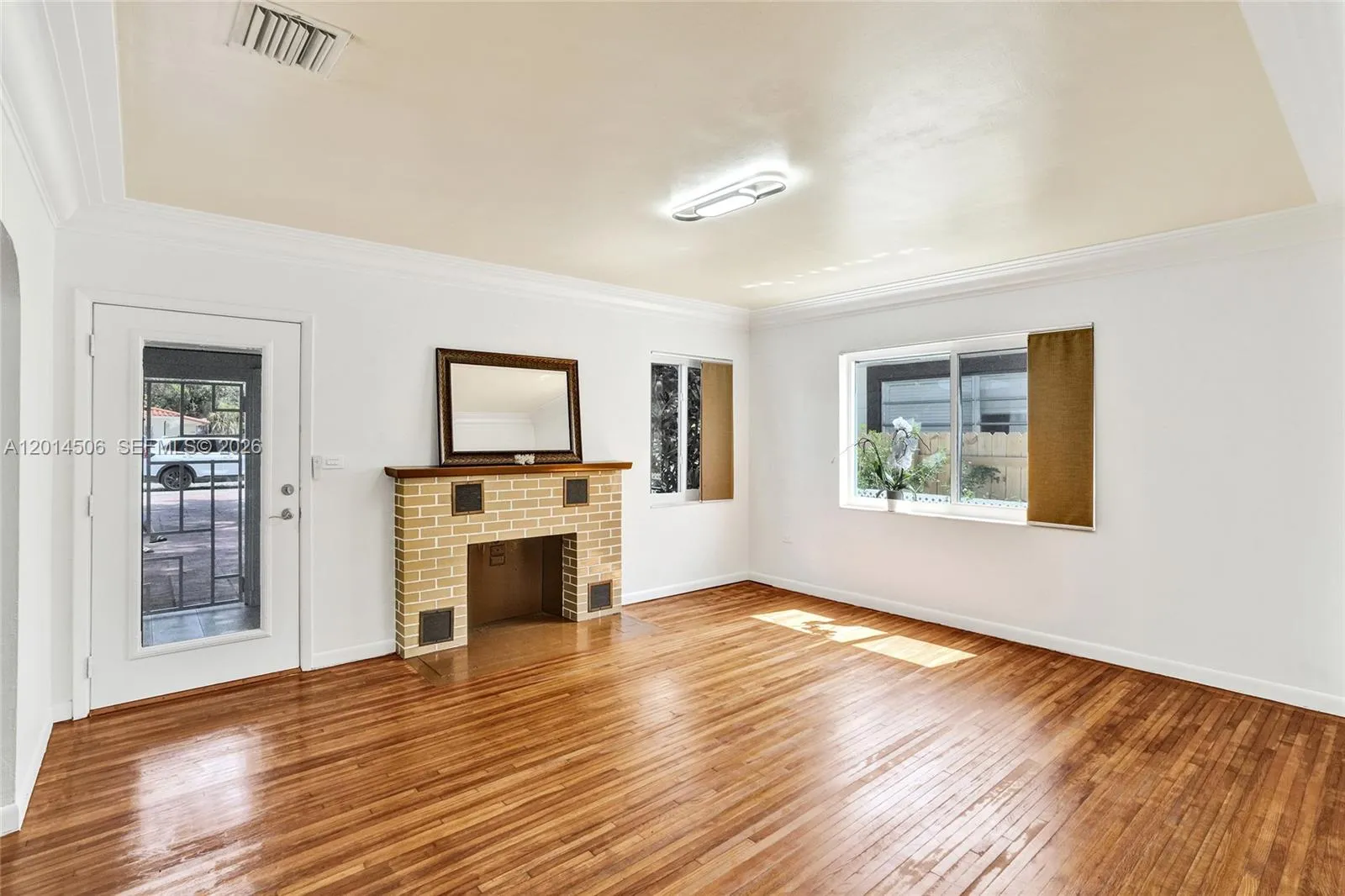 2420 SW 16th St, Miami FL 33145