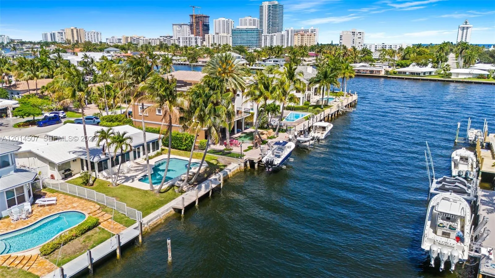 2548 SE 12th St, Pompano Beach FL 33062