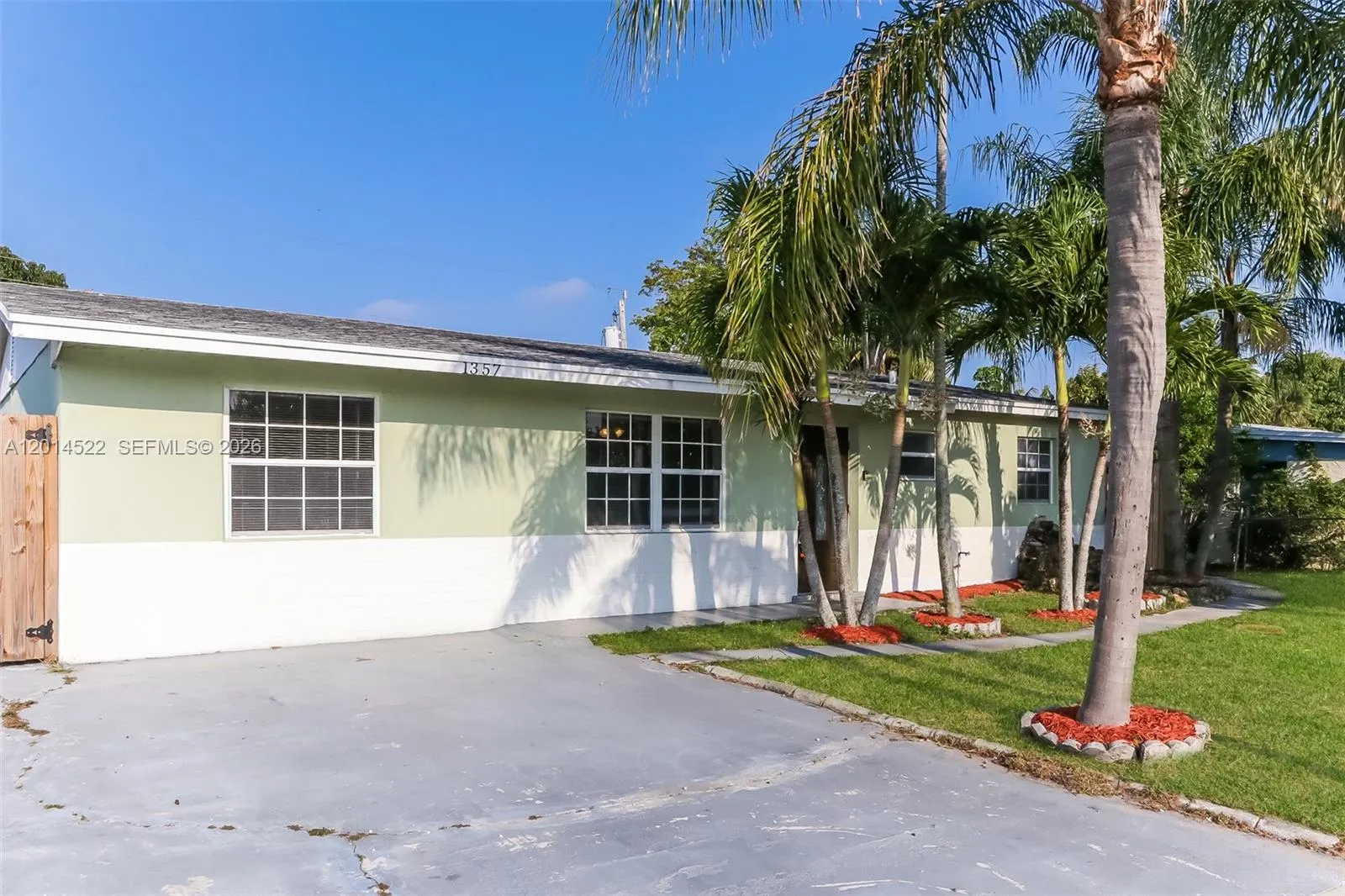 1357 Drexel Rd, West Palm Beach FL 33417