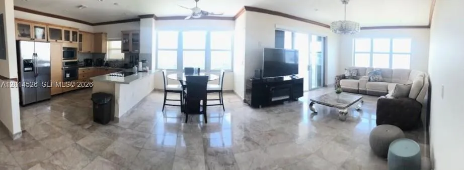 2780 NE 183rd St, Aventura FL 33160