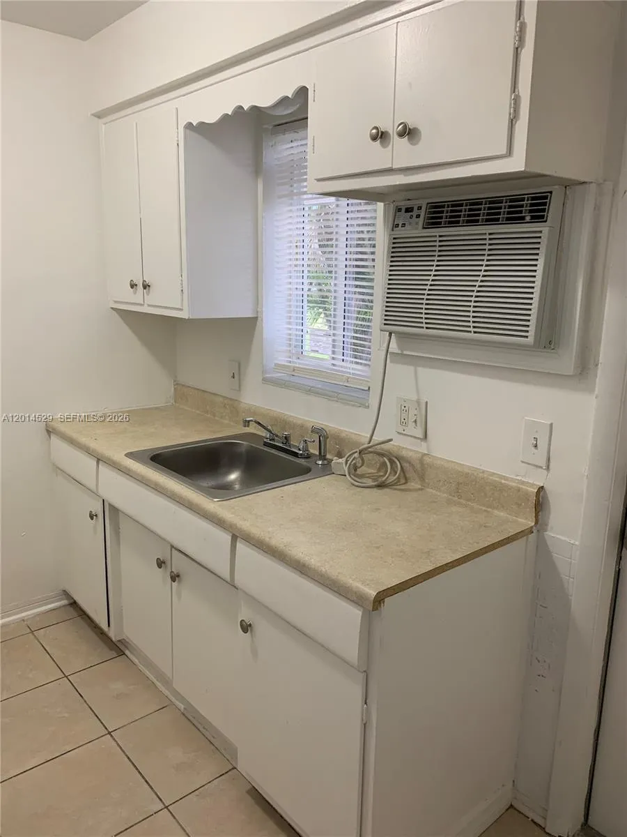 2225 Van Buren St # 2, Hollywood FL 33020