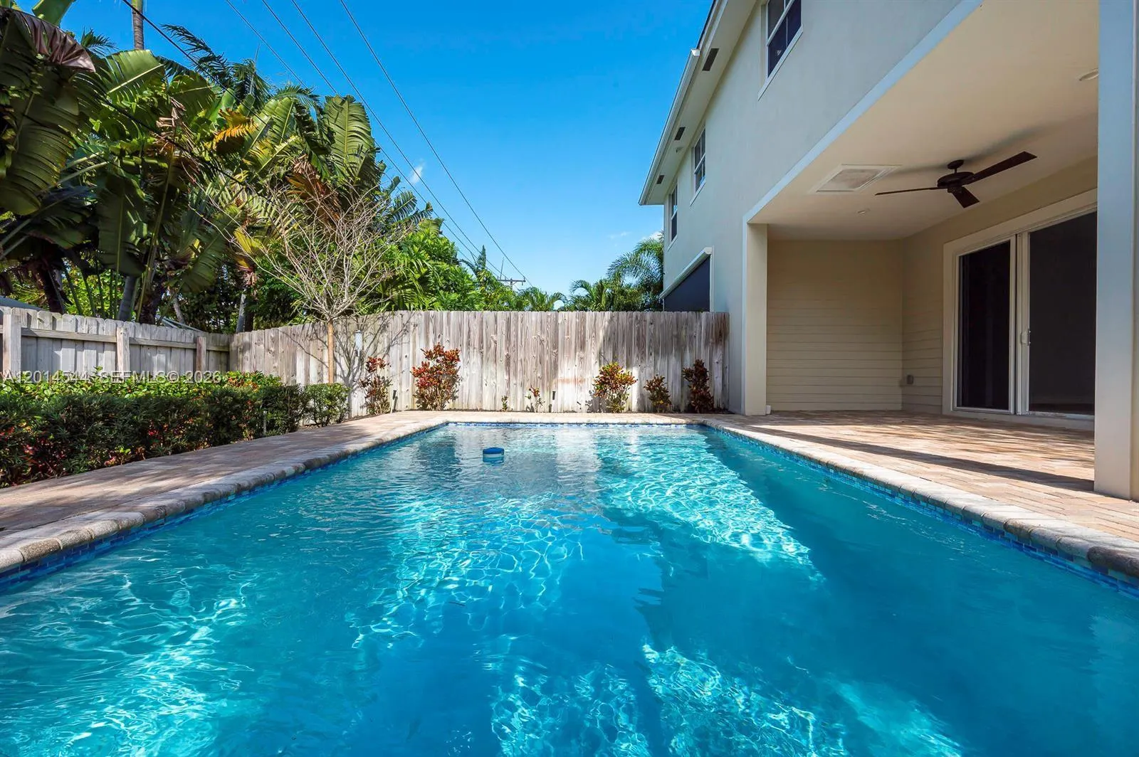 1031 NE 13th Ave, Fort Lauderdale FL 33304