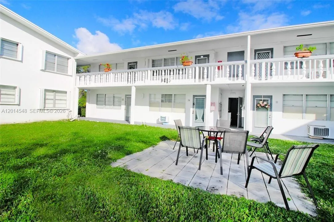 70 Prescott D # 70, Deerfield Beach FL 33442