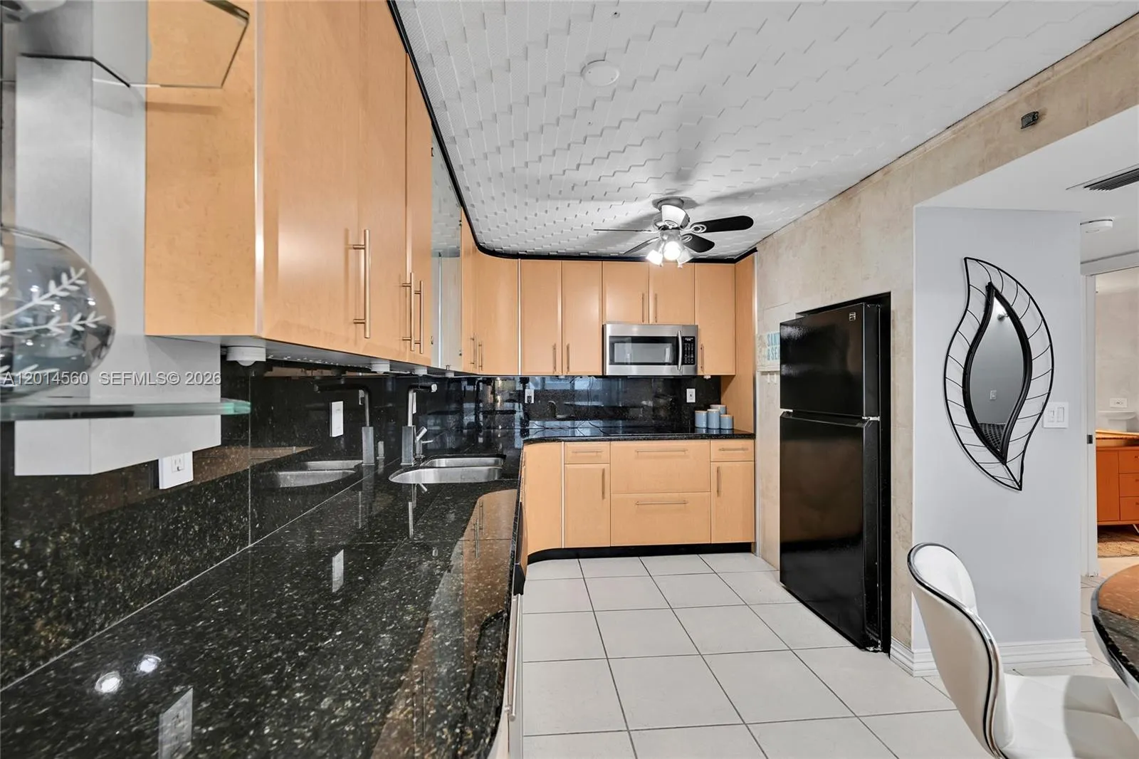 6039 Collins Ave # 621, Miami Beach FL 33140