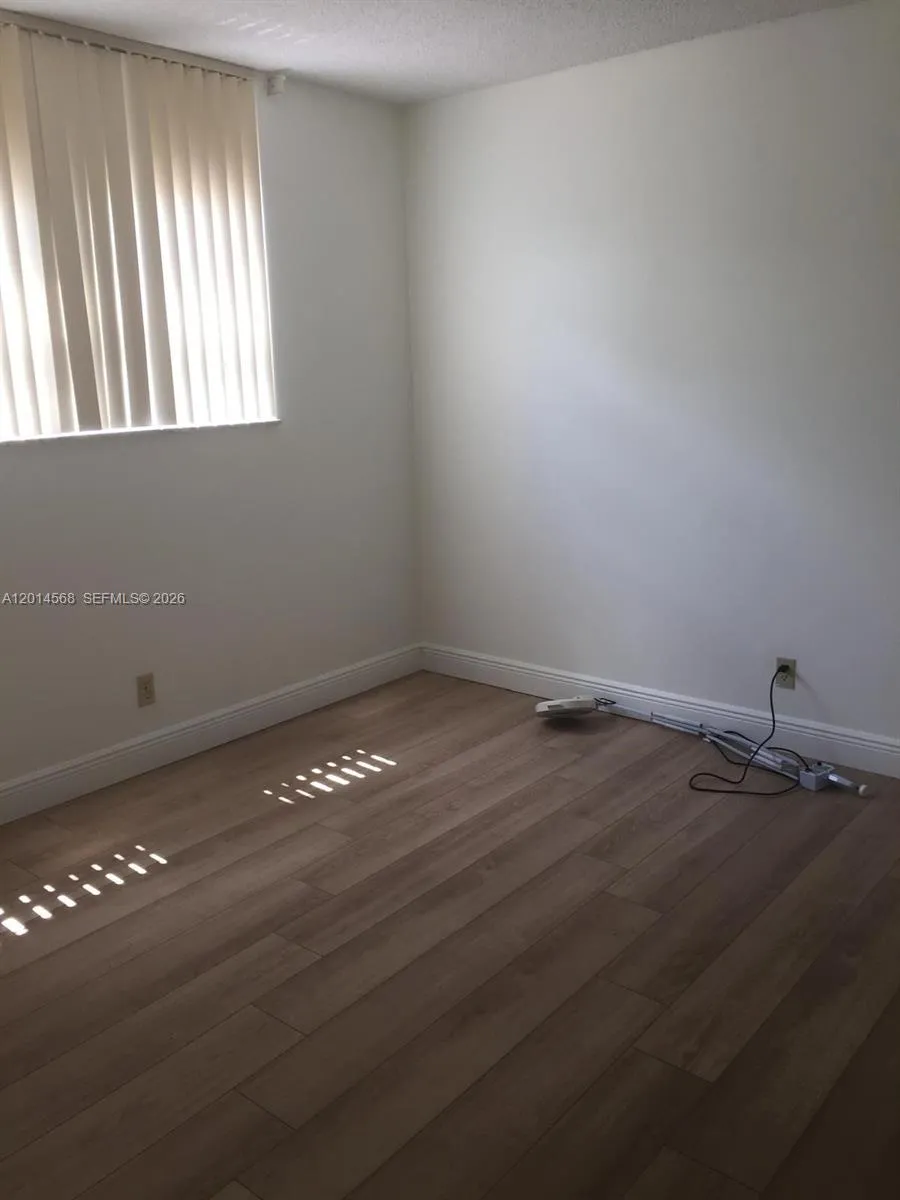 3910 Crystal Lake Dr # 201, Deerfield Beach FL 33064