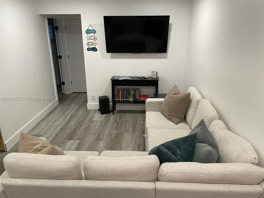 326 Wilson St # 106, Hollywood FL 33019
