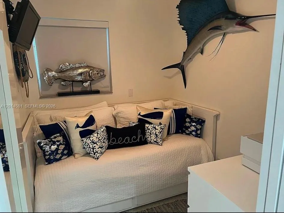 3400 N Surf Rd # 1, Hollywood FL 33019