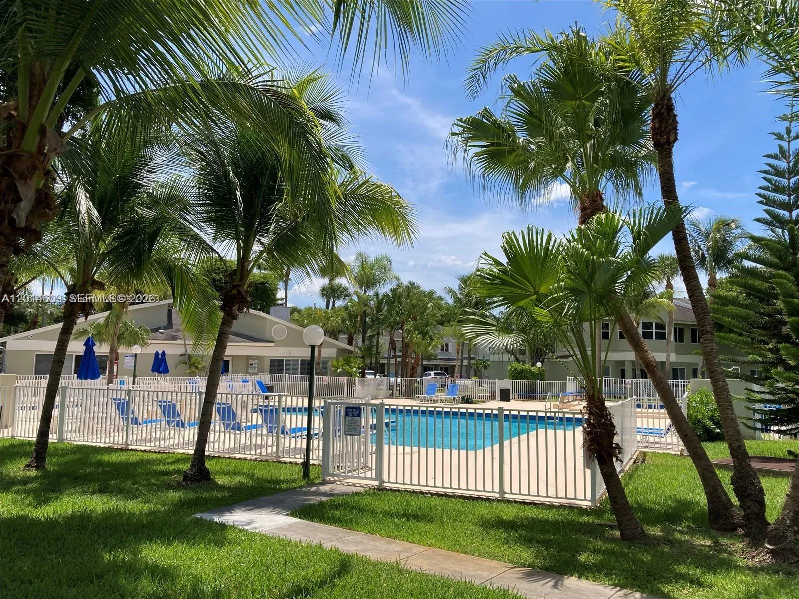 17550 NW 67th Pl # 2, Hialeah FL 33015