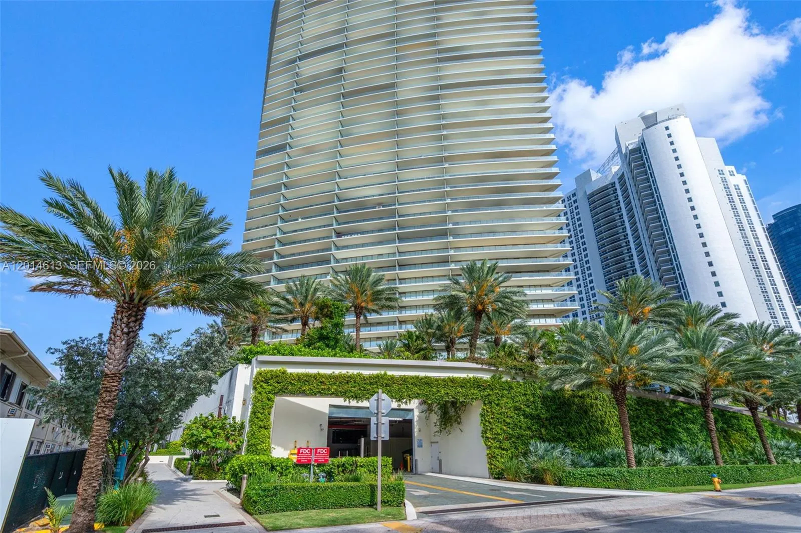 18975 Collins Ave # 3605, Sunny Isles Beach FL 33160
