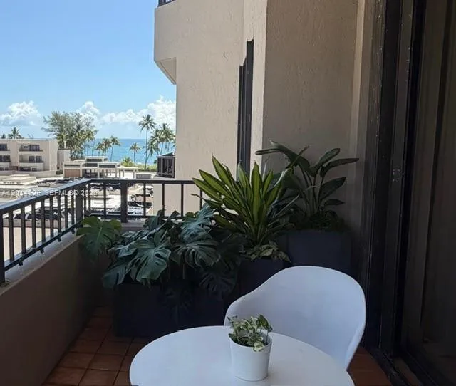 201 Crandon Blvd # 424, Key Biscayne FL 33149