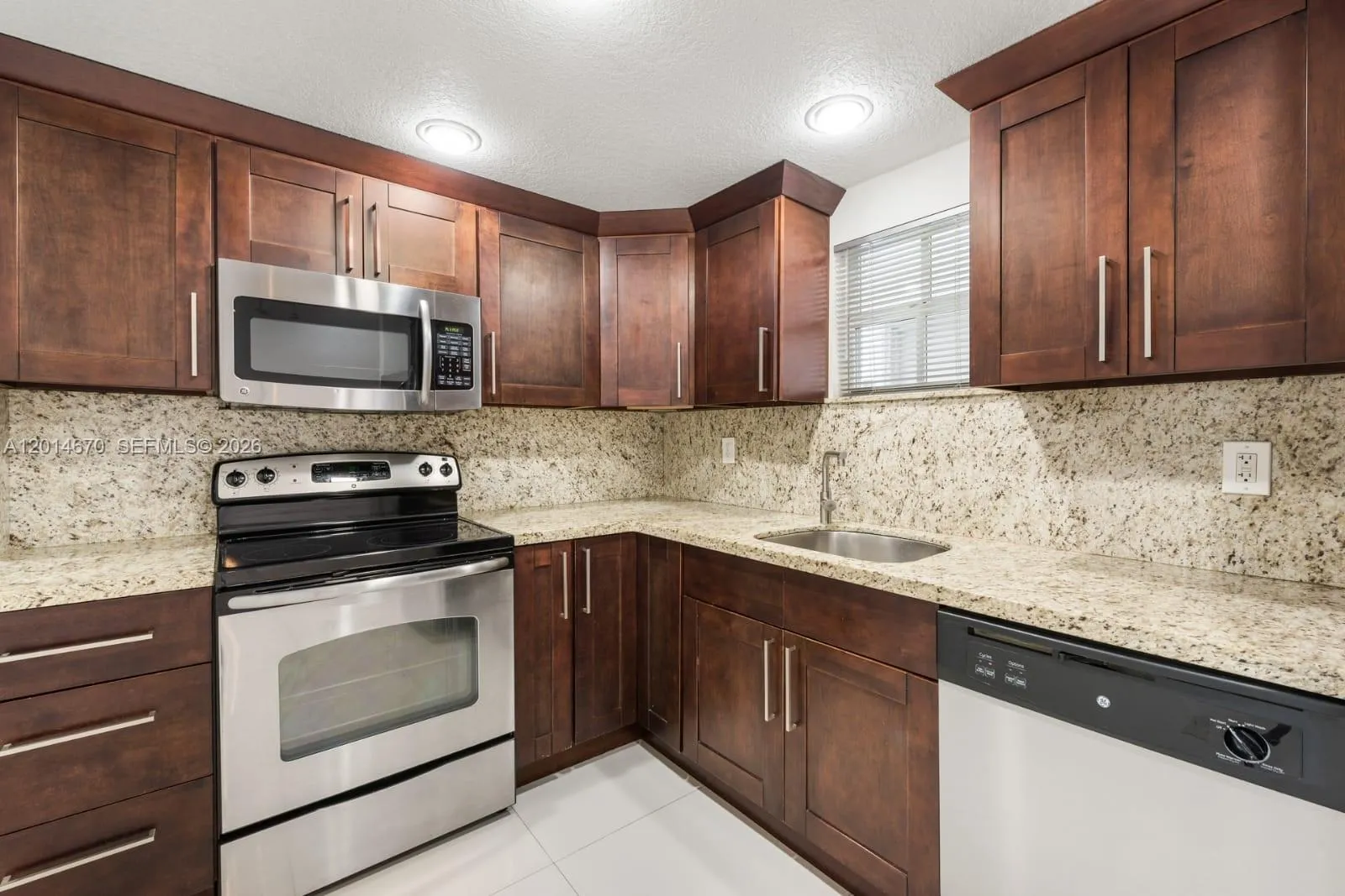 411 SW 37th Ave # 3B, Miami FL 33135