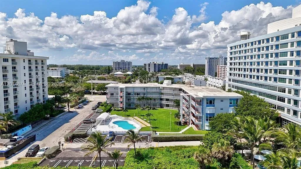 1300 N Ocean Blvd # 111, Pompano Beach FL 33062