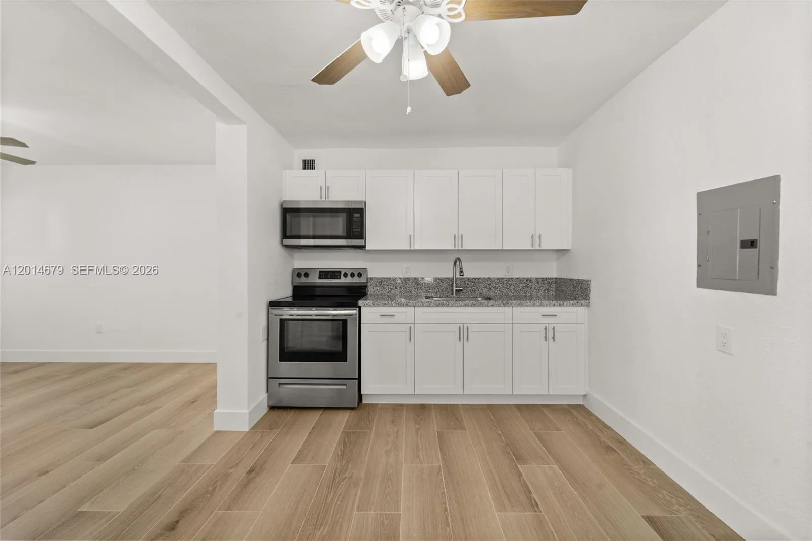 255 Beacom Blvd, Miami FL 33135