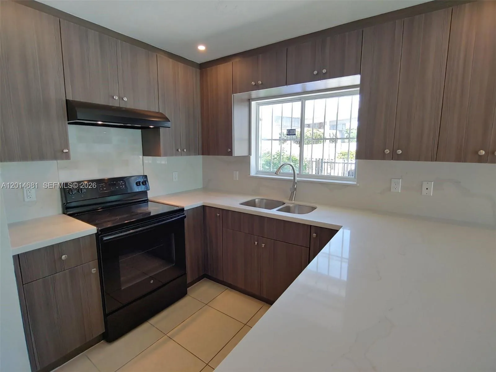 1270 NW 39th St # 1270, Miami FL 33142