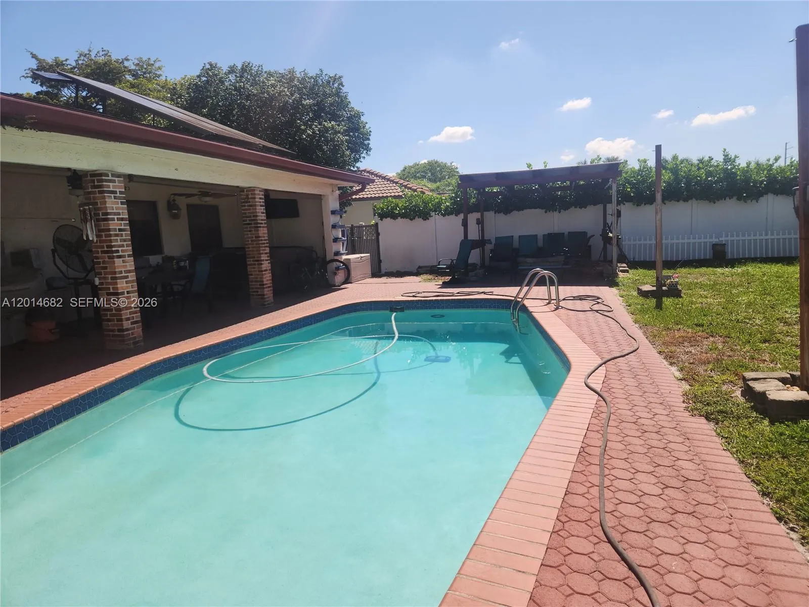 8882 SW 1st Pl, Coral Springs FL 33071