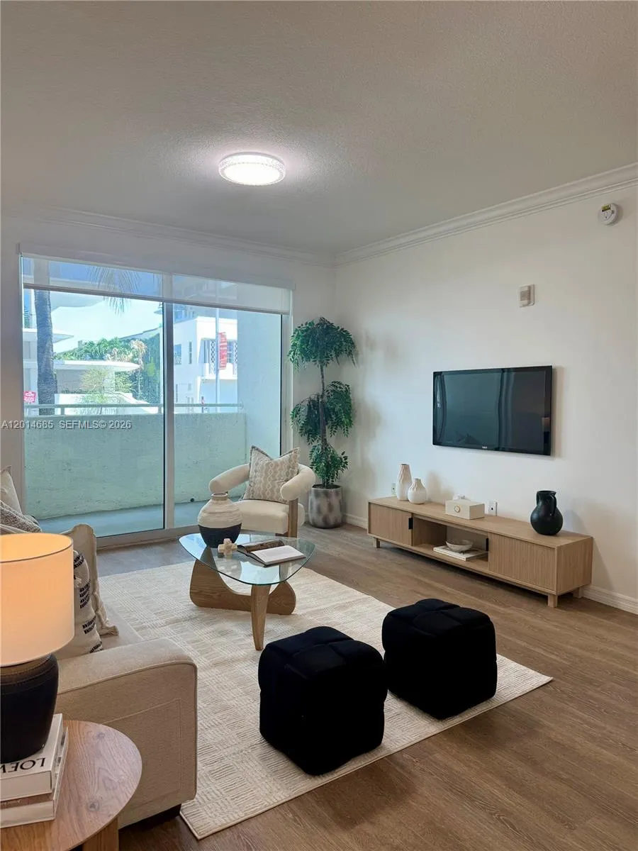 9172 Collins Ave # 212, Surfside FL 33154