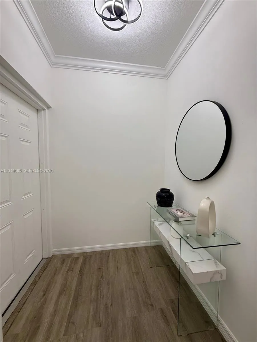 9172 Collins Ave # 212, Surfside FL 33154