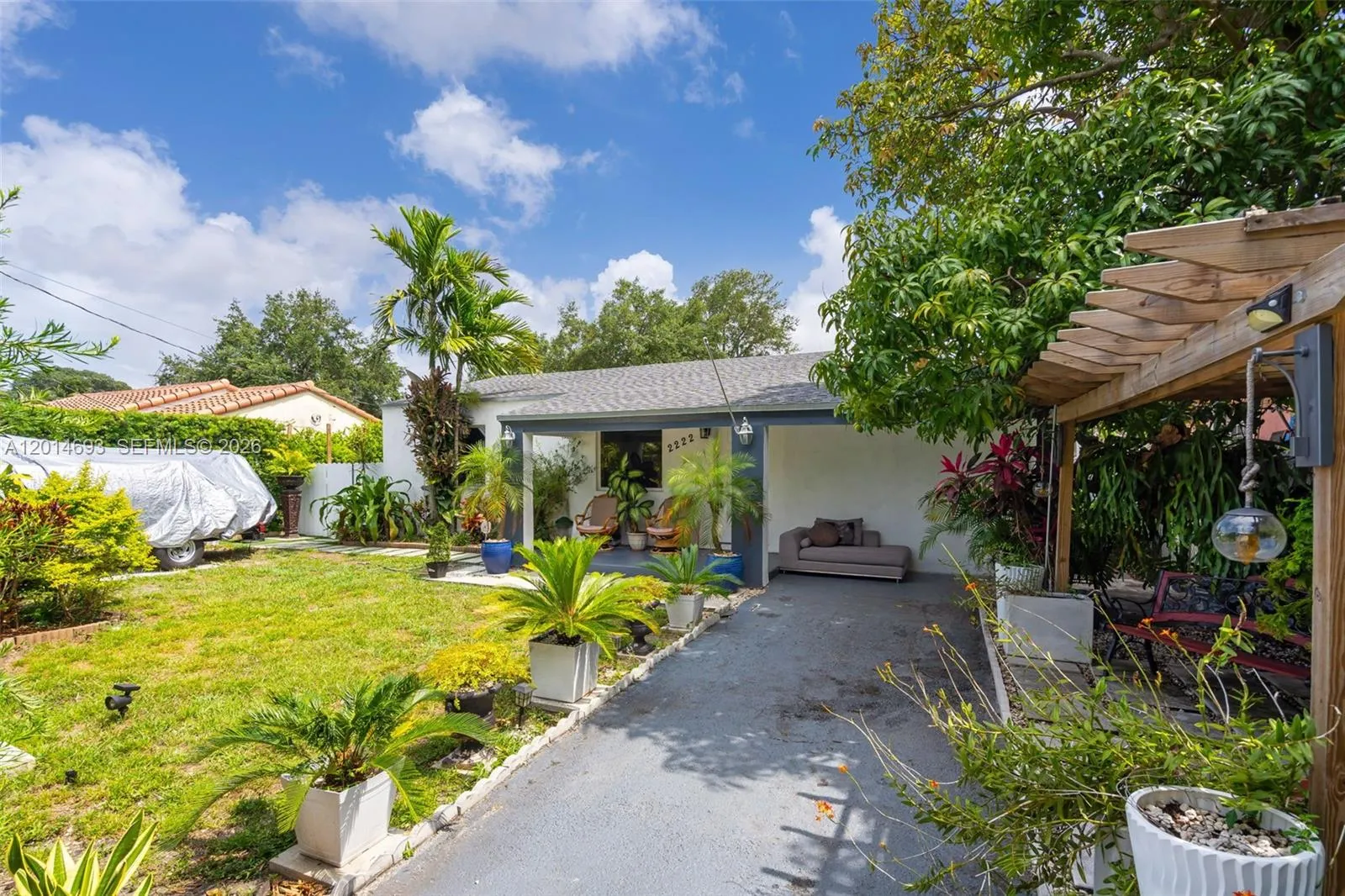 2222 NW 105th St, Miami FL 33147