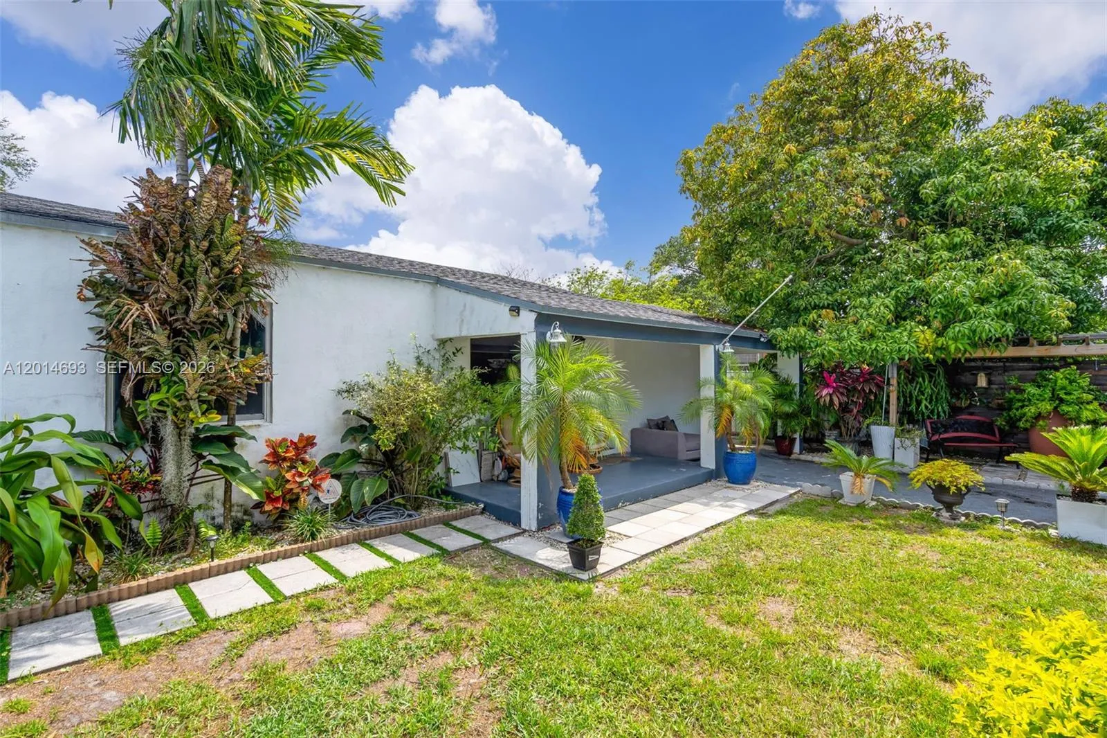 2222 NW 105th St, Miami FL 33147