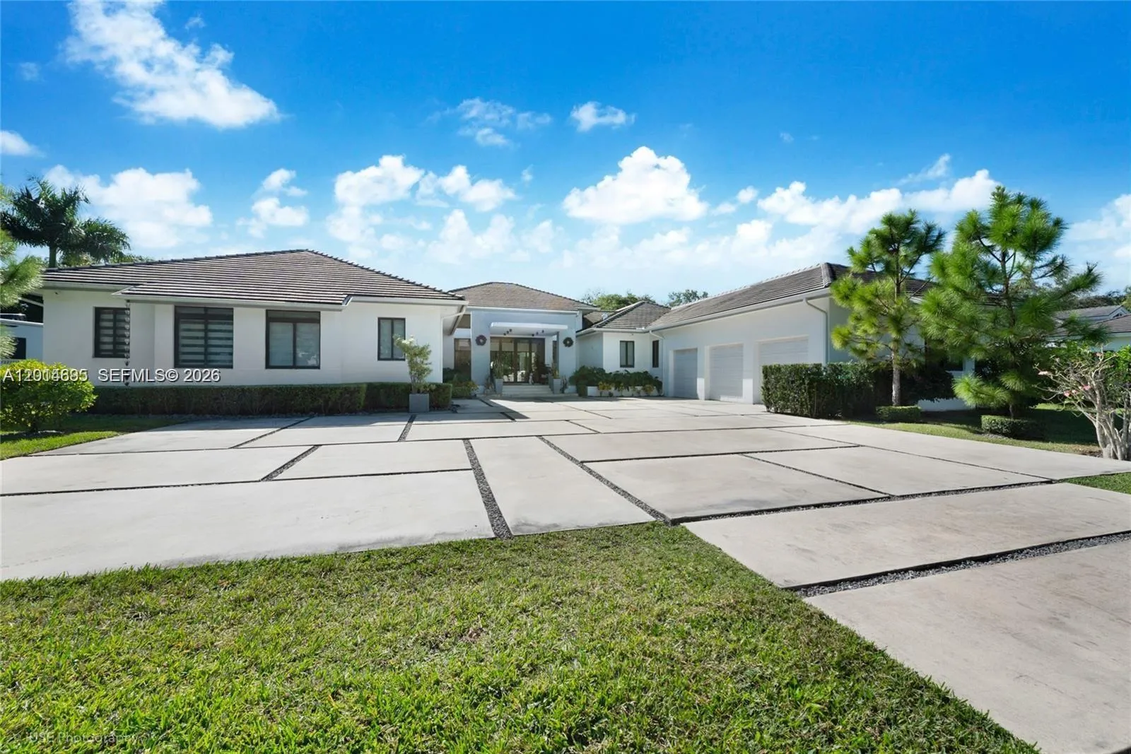 7830 SW 117th St, Pinecrest FL 33156