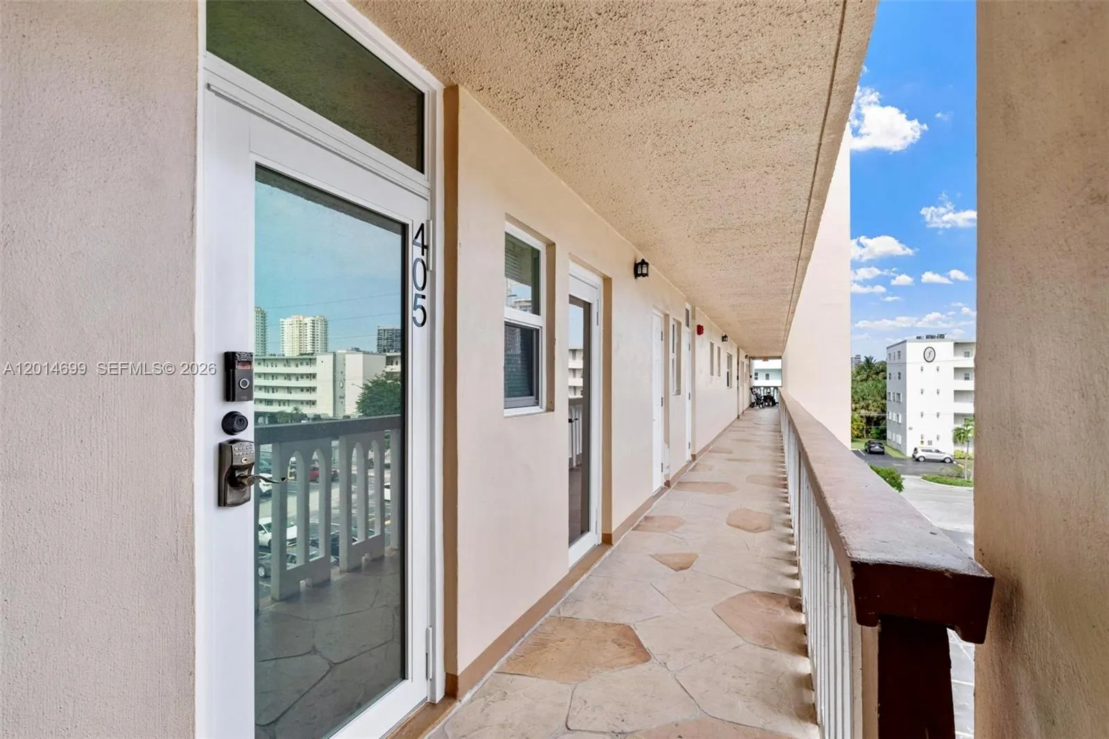 609 NE 14th Ave # 405, Hallandale Beach FL 33009