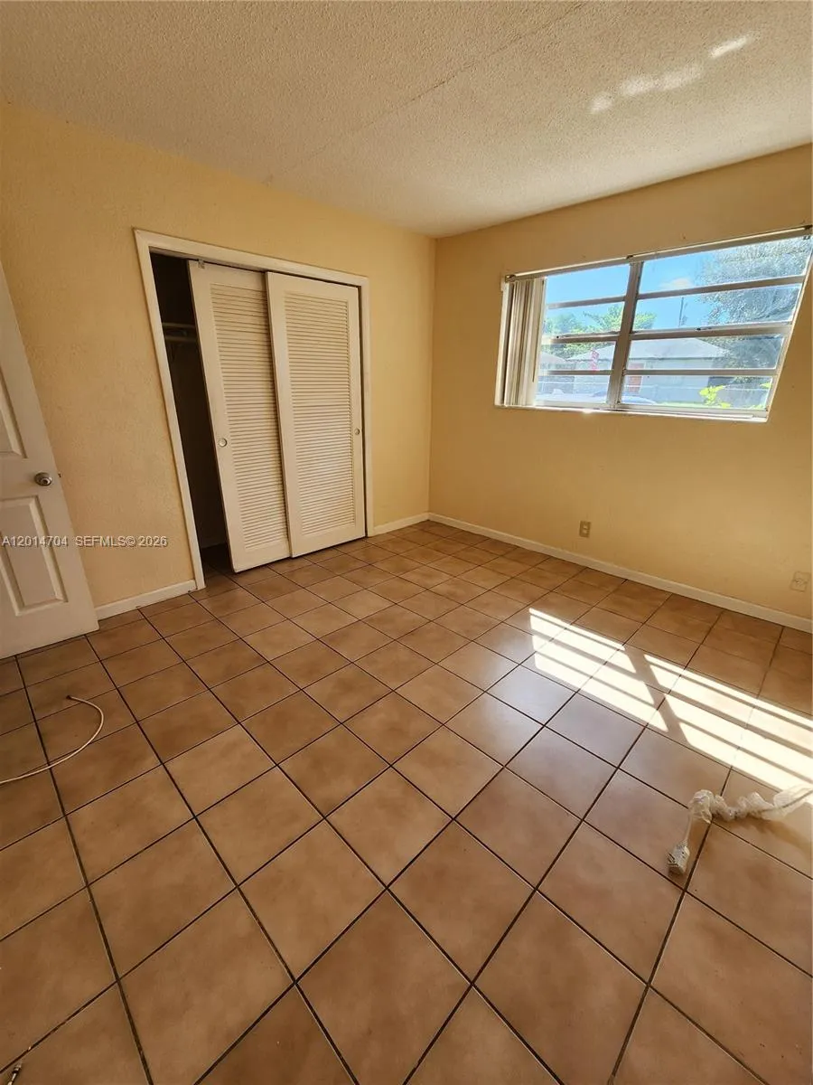 836 NW 2nd Ave # 1, Fort Lauderdale FL 33311