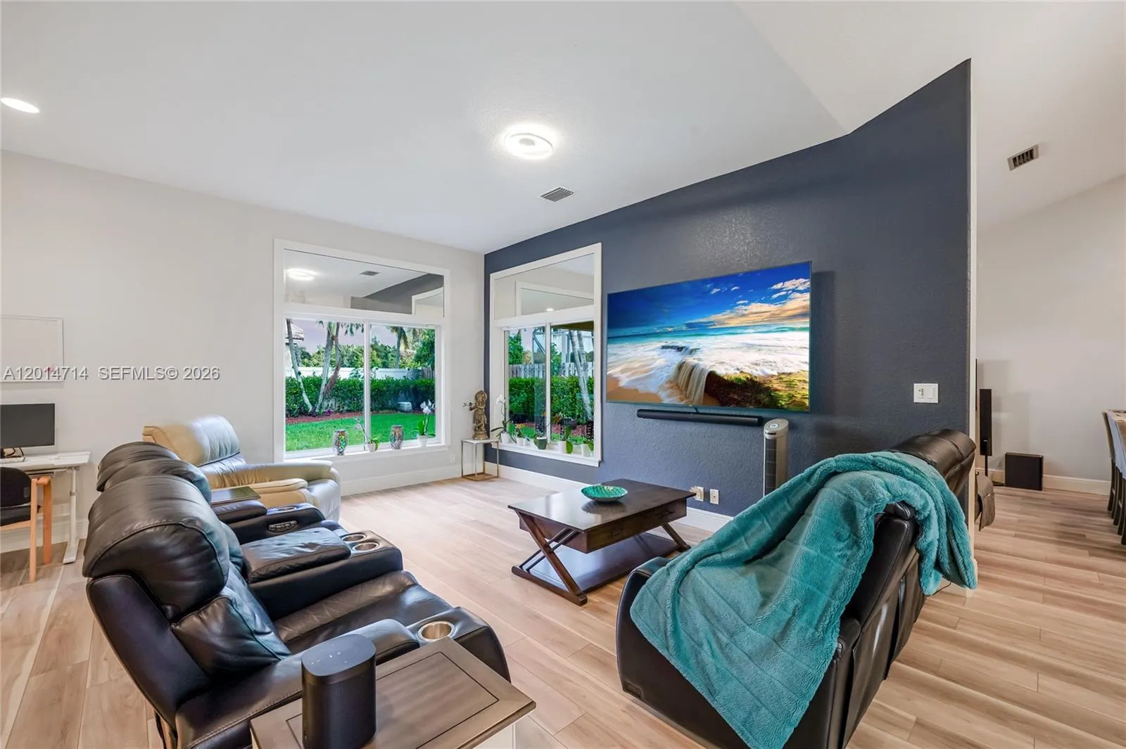 1190 Balboa Ct, Weston FL 33326