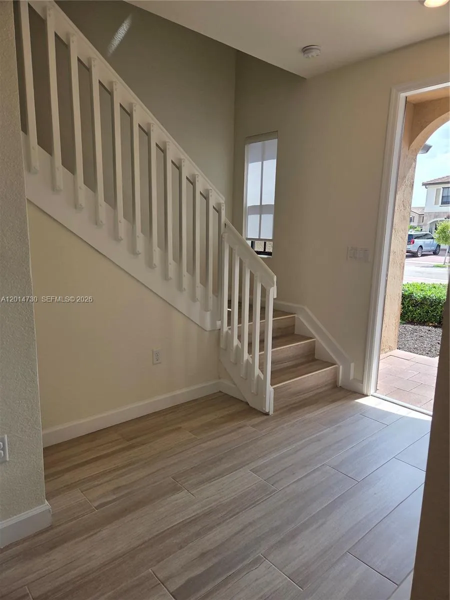10840 W 33rd Ln, Hialeah FL 33018