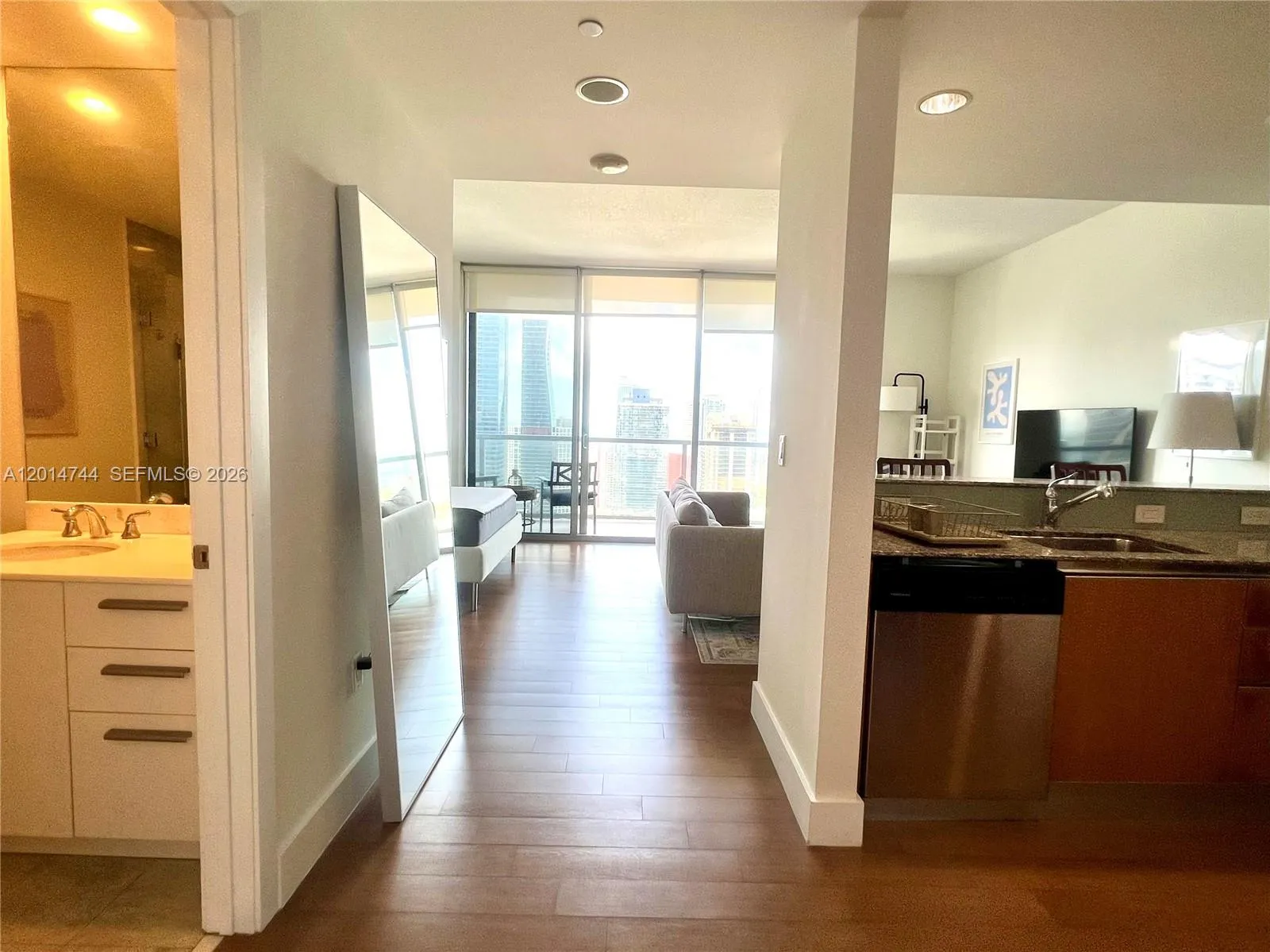 1060 Brickell Ave # 3709, Miami FL 33131