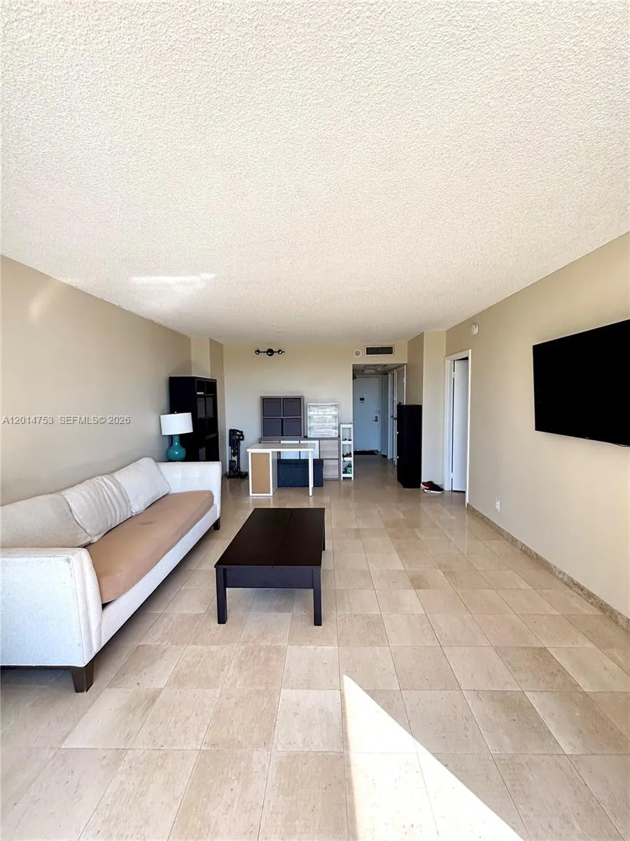 20301 W Country Club Dr # 1025, Aventura FL 33180