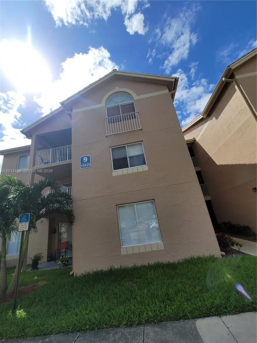 2 bedroom 2 bath for sale at 10420 SW 158th Ct # 105, Miami FL 33196
