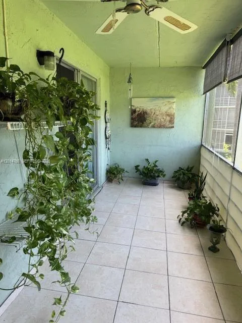 3000 Springdale Blvd # V109, Palm Springs FL 33461