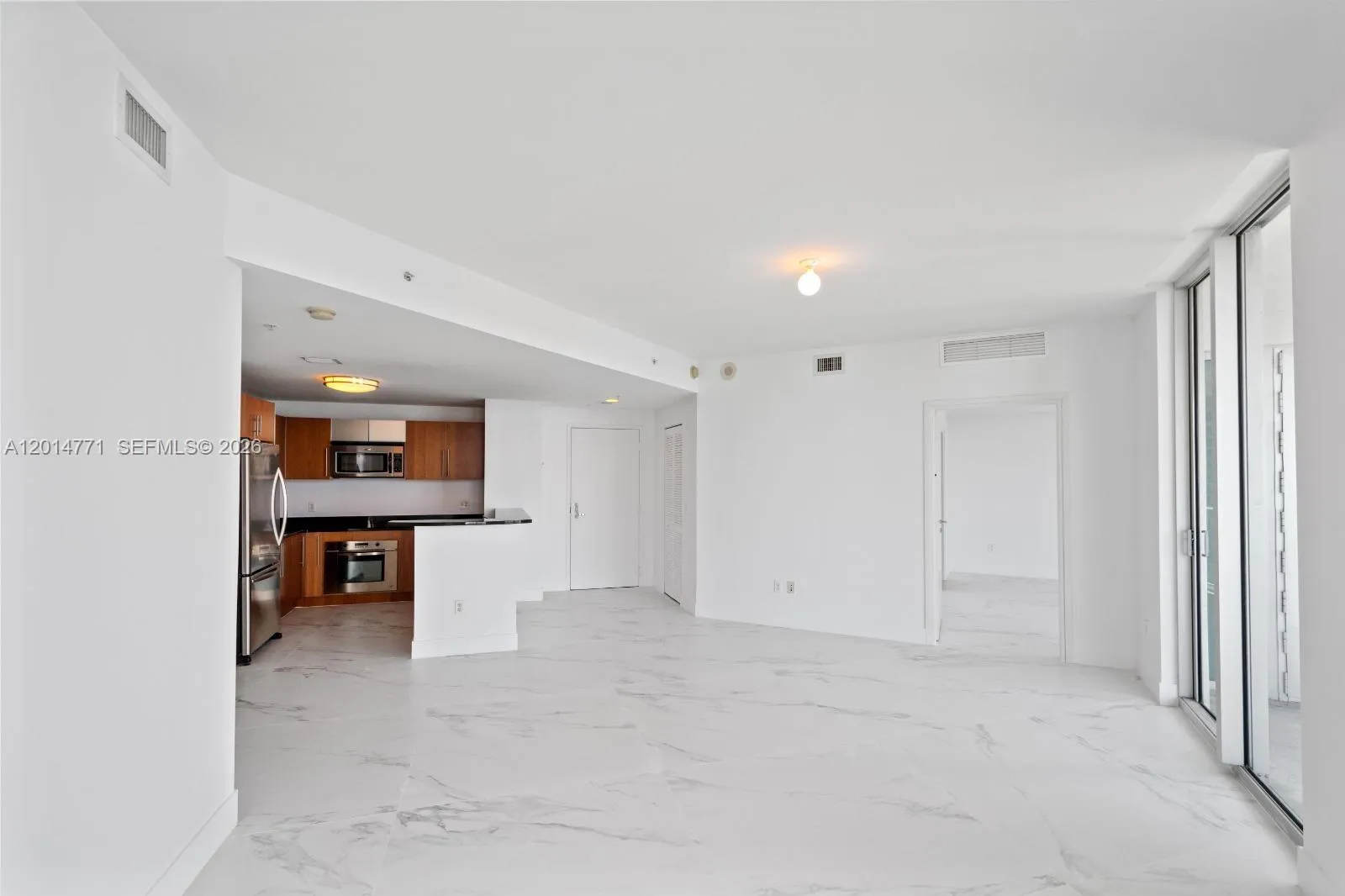 300 S Biscayne Blvd # 3010, Miami FL 33131