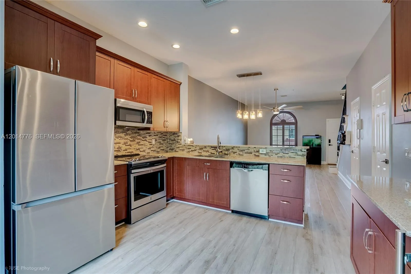 2461 NE 14th St # 2461, Pompano Beach FL 33062