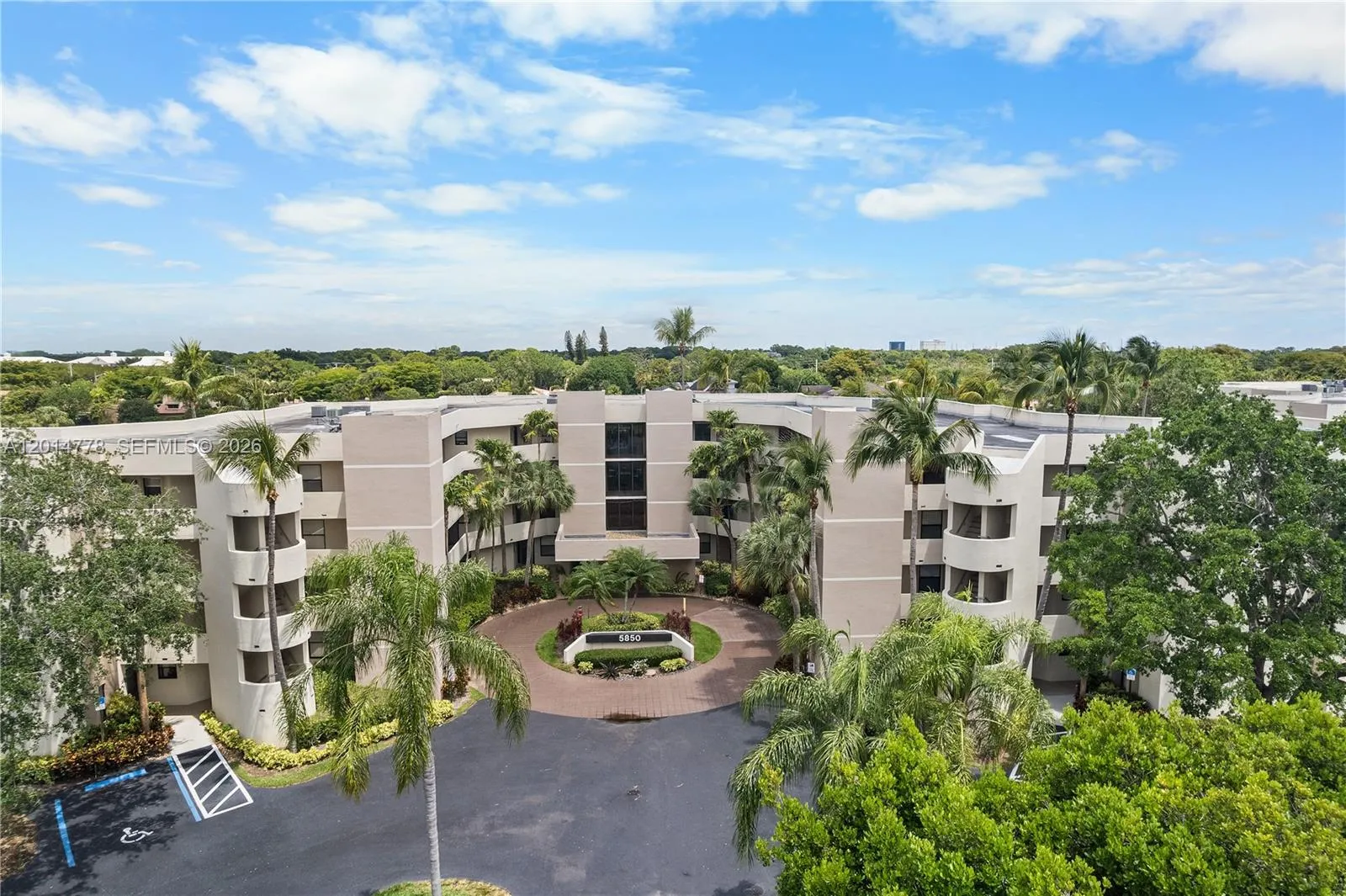 5850 Camino Del Sol # 404, Boca Raton FL 33433