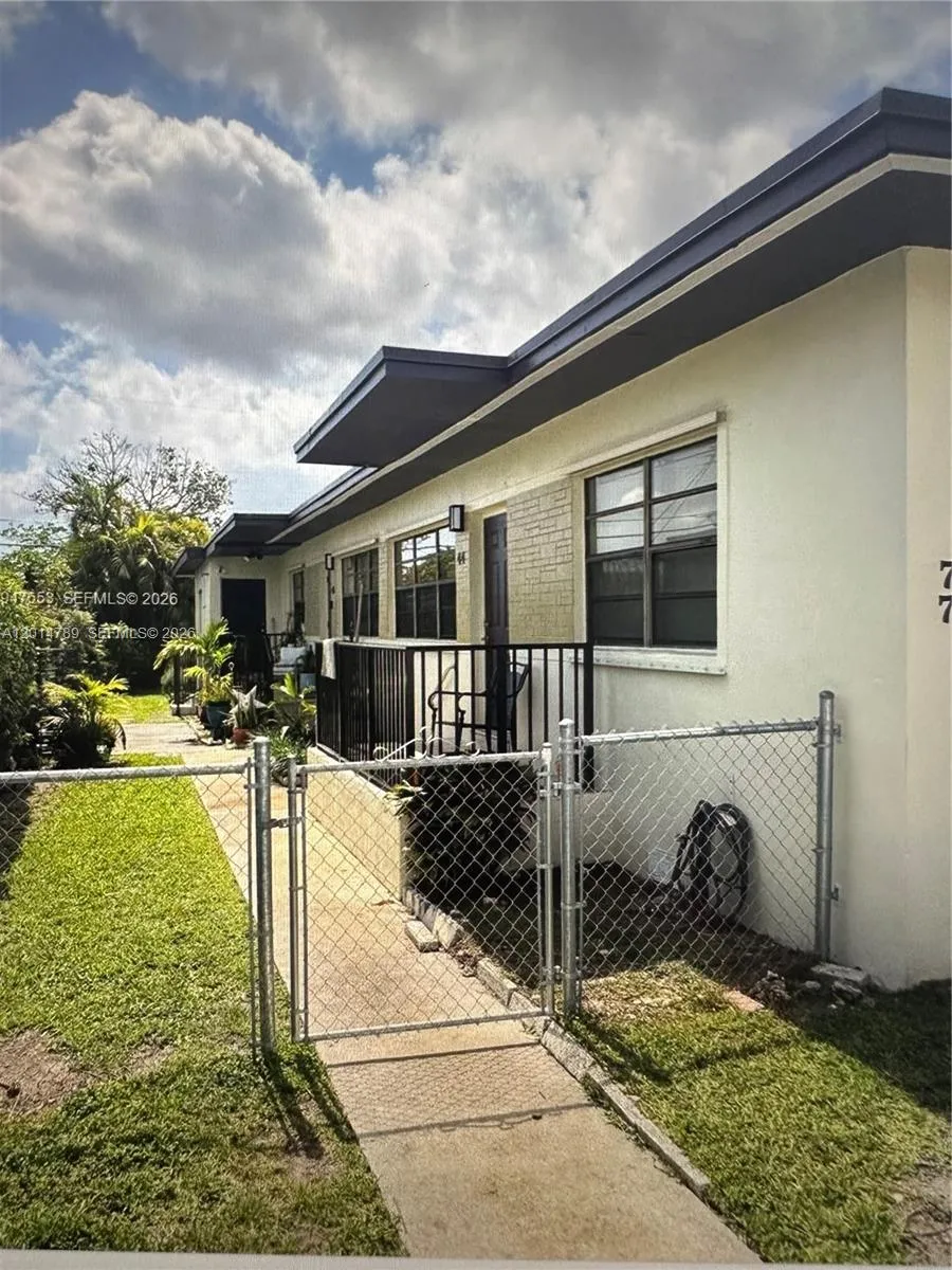 7546 NW 2nd Ter, Miami FL 33126
