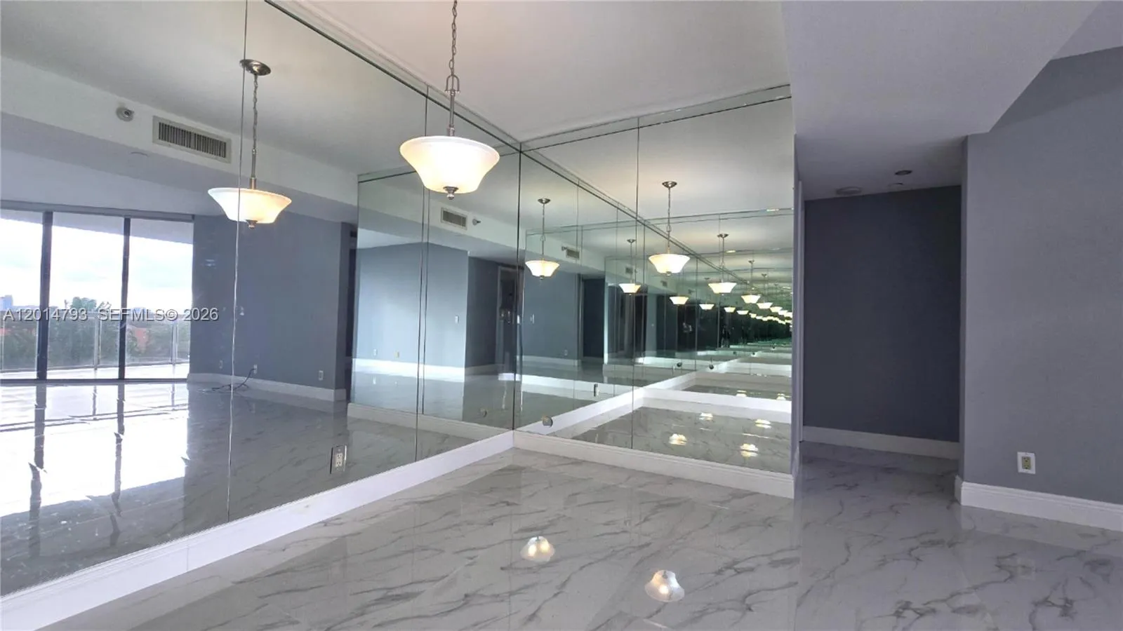 3610 Yacht Club Dr # 615, Aventura FL 33180