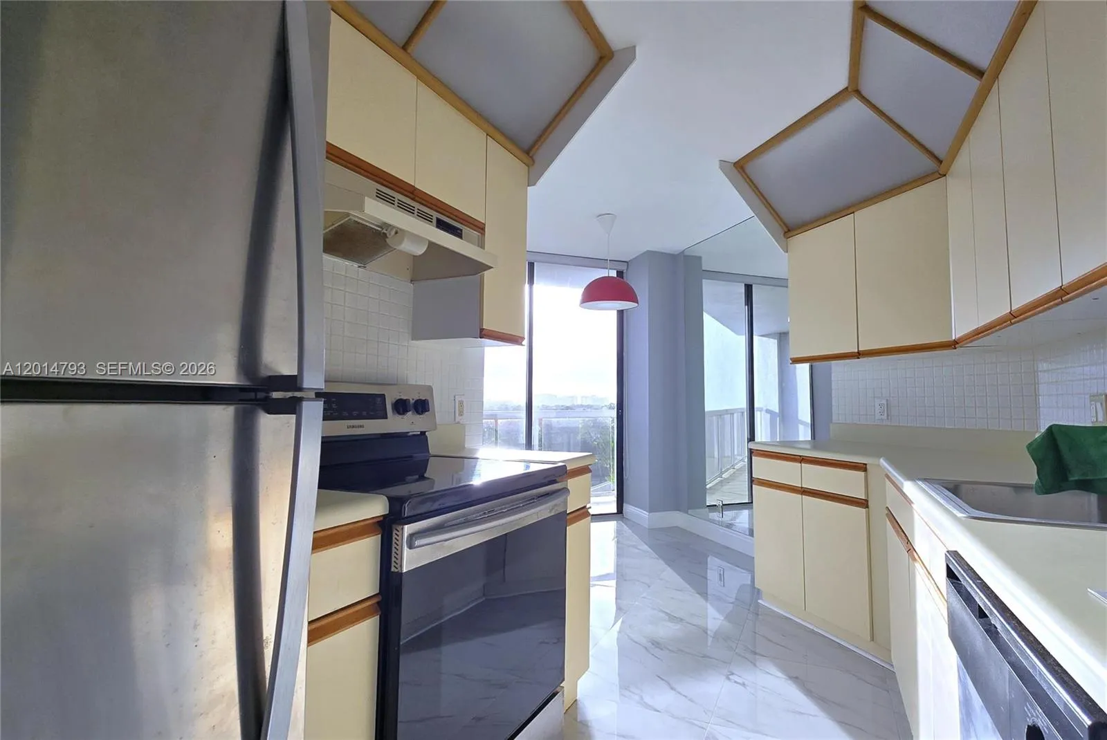 3610 Yacht Club Dr # 615, Aventura FL 33180