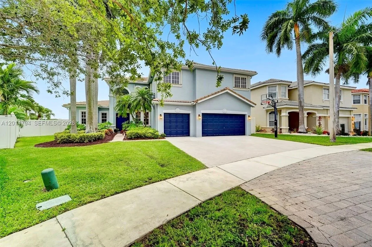 1580 SW 164th Ave, Pembroke Pines FL 33027