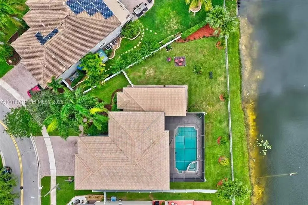 1580 SW 164th Ave, Pembroke Pines FL 33027