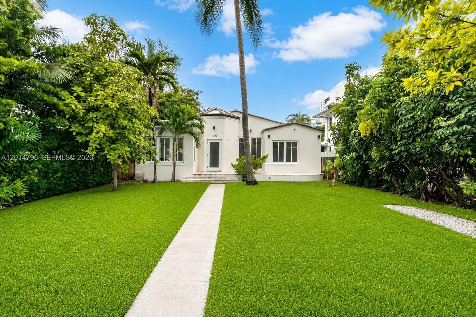 1232 Lenox Ave, Miami Beach FL 33139