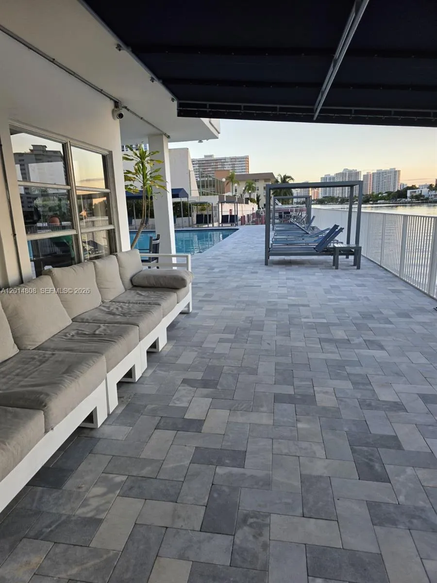 1833 S Ocean Dr # 809, Hallandale Beach FL 33009