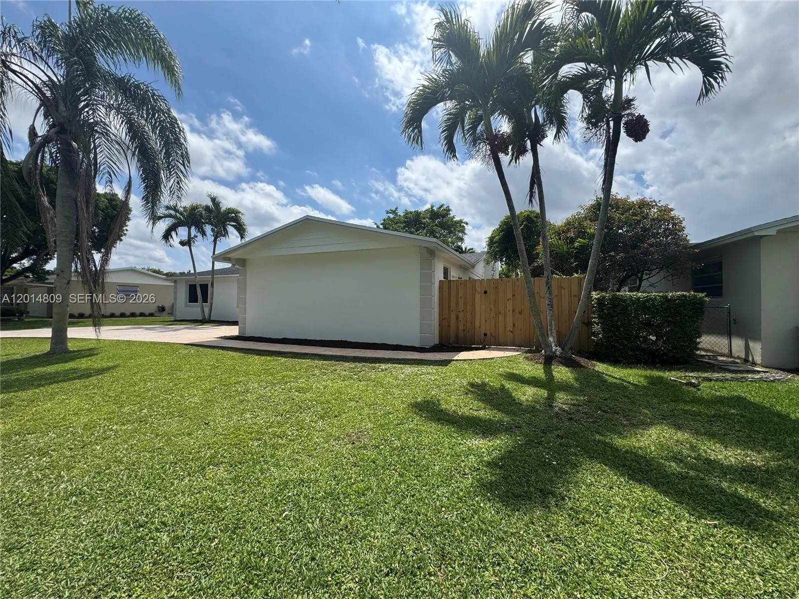 9620 Kendale Blvd, Miami FL 33176