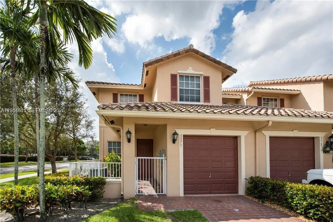 3371 Lakeside Dr # 27, Davie FL 33328