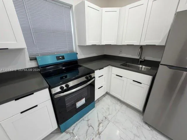 1909 Plunkett St # 4, Hollywood FL 33020