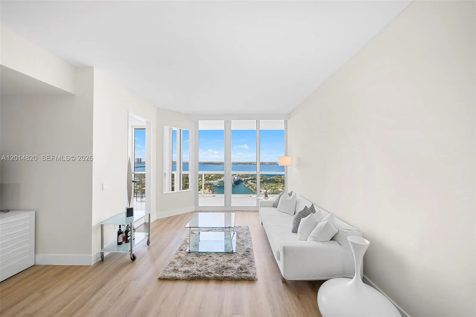 4775 Collins Ave, Miami Beach FL 33140