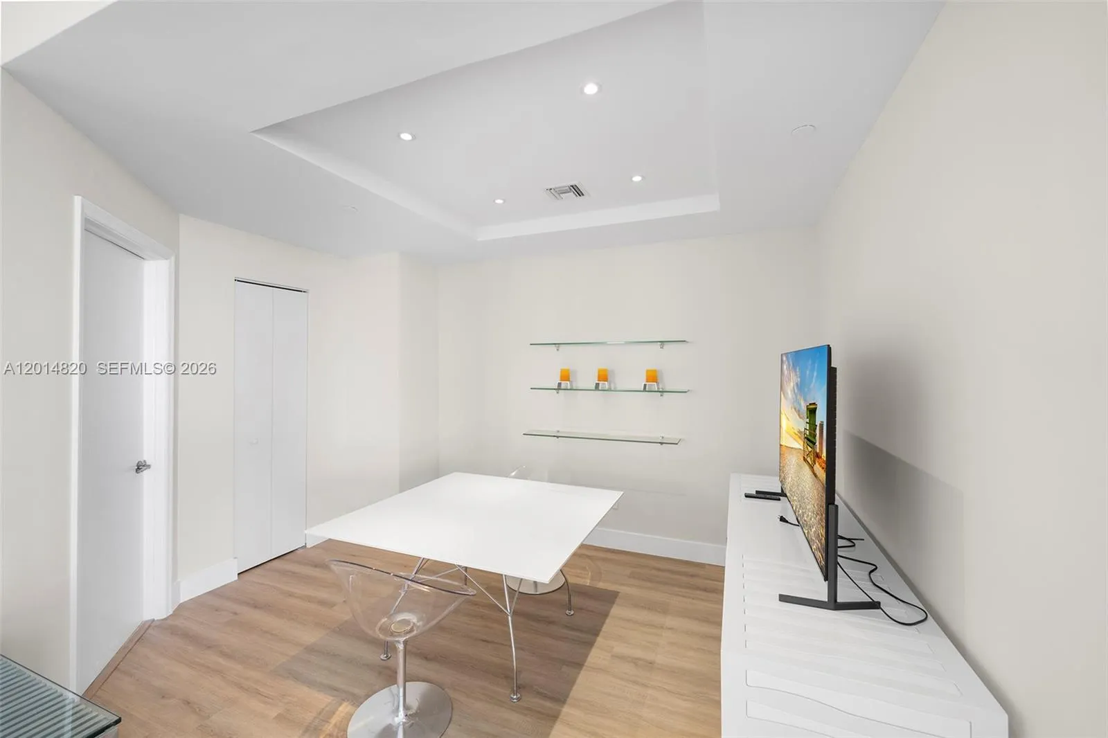 4775 Collins Ave, Miami Beach FL 33140
