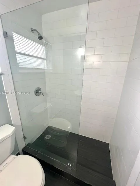 685 NE 85th St # 6, Miami FL 33138